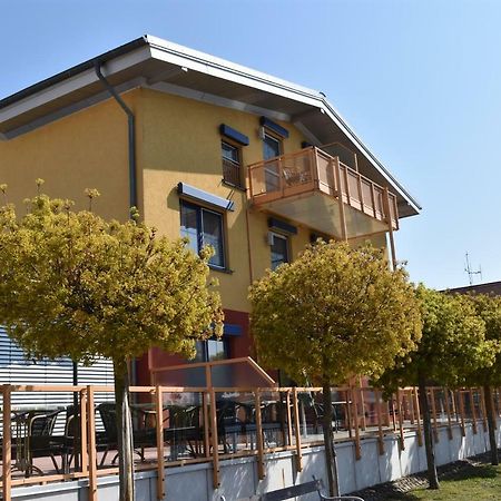 Hotel Garni "Am Hafen" Havelberg Extérieur photo